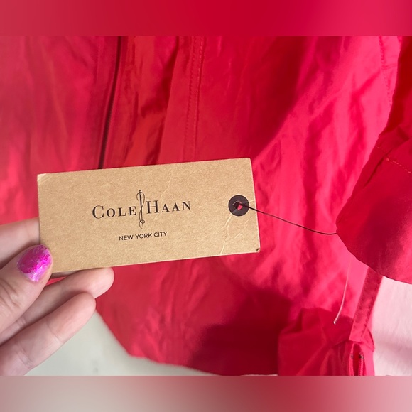 Gorgeous Cole Haan Coral Spring Jacket with Pouch for Storage *brand new!!!* - Picture 2 of 6